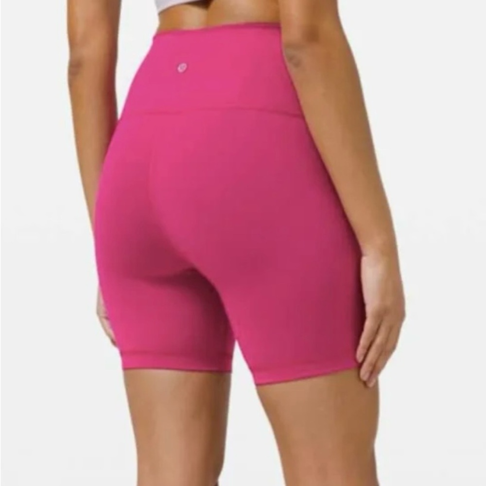 Lulu Lemon Wunder Train HR short 6”